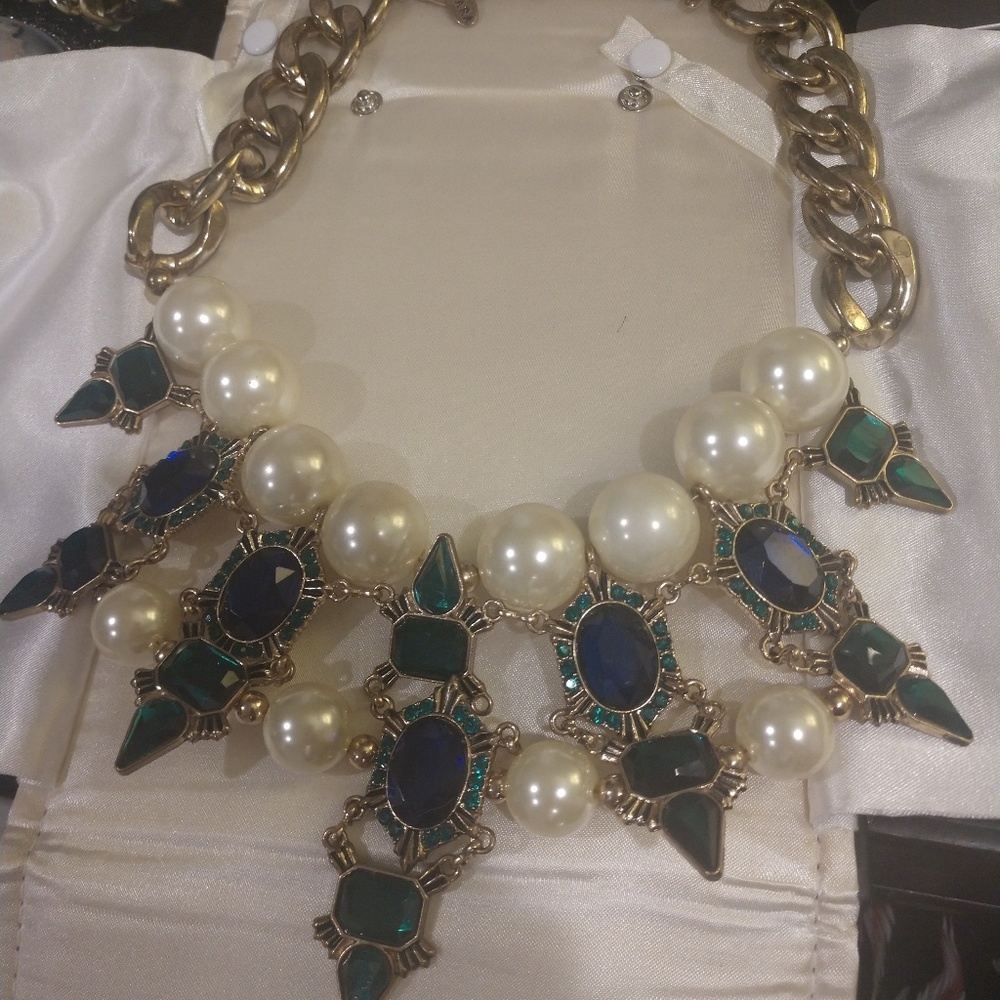 ZARA NECKLACE